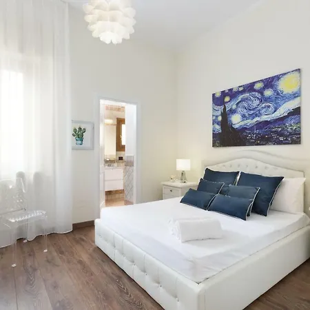 Luxury & Guest house