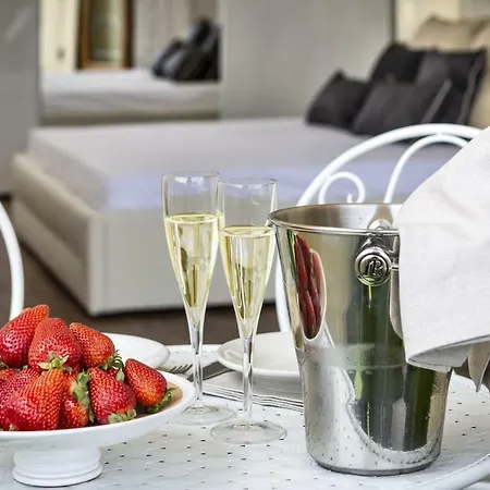 Luxury & Guest house 2*